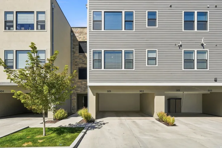 8373 S Iris Lumi Ln, Midvale, Utah 84047