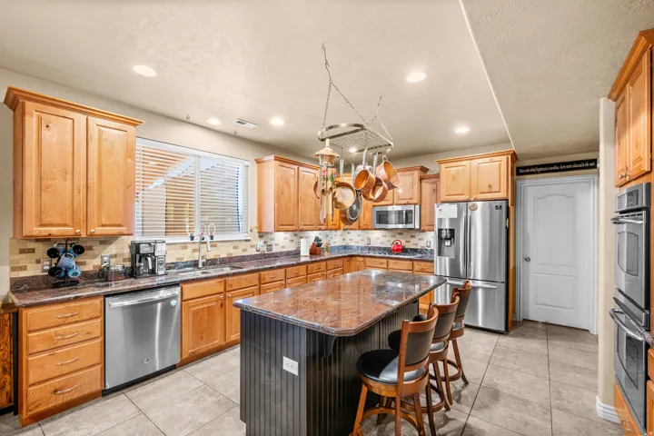 843 W 2400 N, West Bountiful, Utah 84087