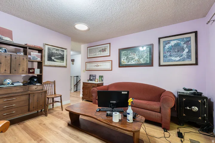 Wood-finish flooring with a light tone