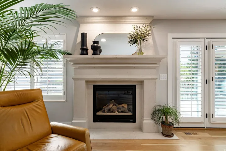 1026 E Springwood Dr, North Salt Lake, Utah 84054