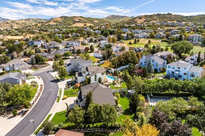 1026 E Springwood Dr, North Salt Lake, Utah 84054