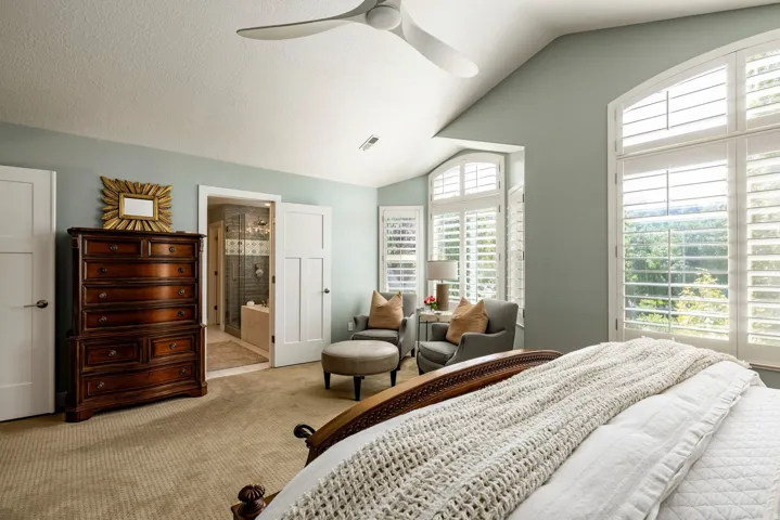 1026 E Springwood Dr, North Salt Lake, Utah 84054