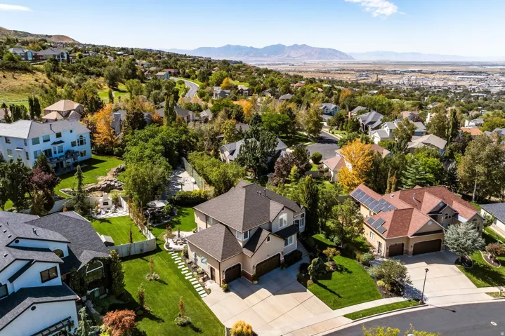 1026 E Springwood Dr, North Salt Lake, Utah 84054