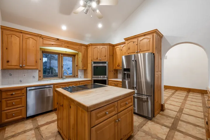 190 N 1440 E, Springville, Utah 84663