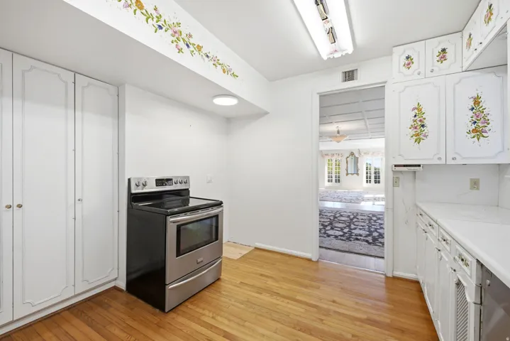 1283 E South Temple #201, Salt Lake City, Utah 84102