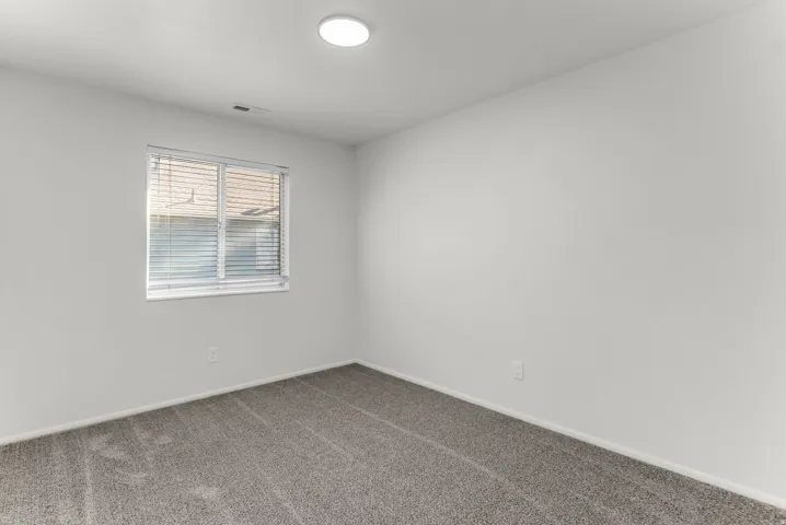 Neutral-toned carpet flooring