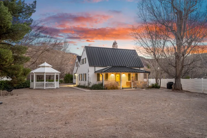 225 E Main St, Rockville, Utah 84763