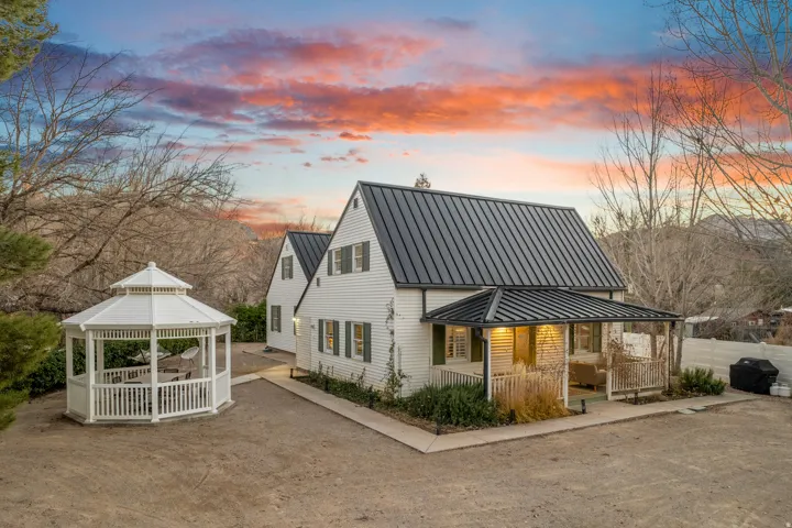 225 E Main St, Rockville, Utah 84763