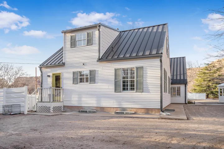 225 E Main St, Rockville, Utah 84763