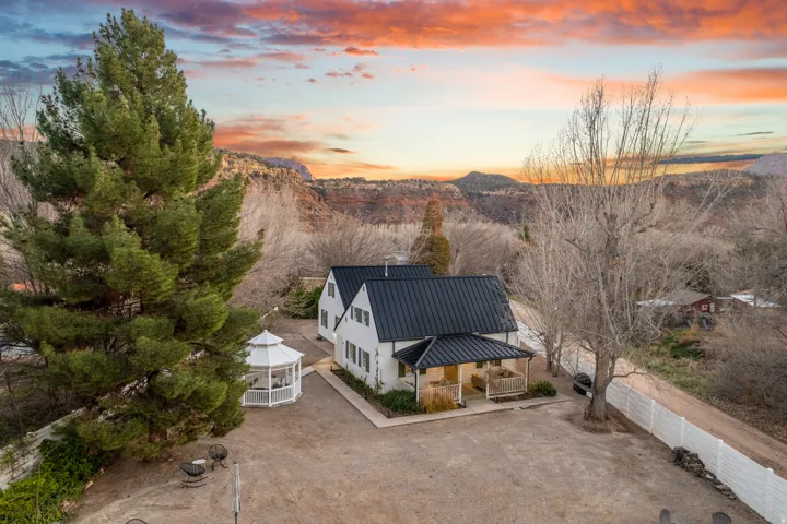 225 E Main St, Rockville, Utah 84763