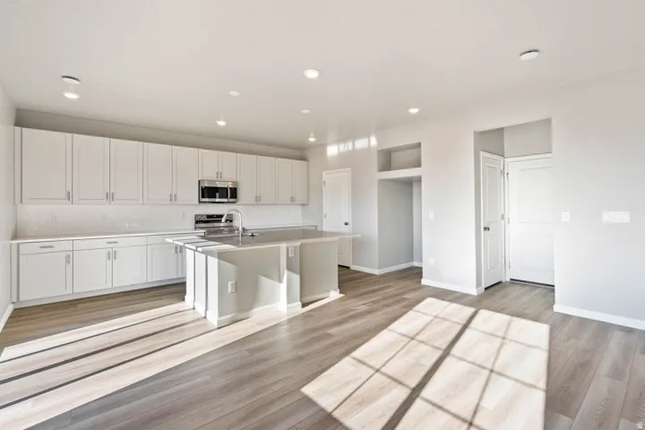 7068 N Sandstone Way, Eagle Mountain, Utah 84005