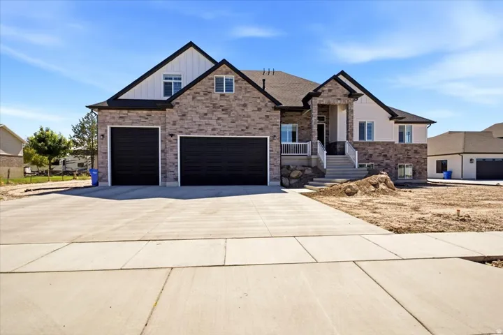 3287 W 2300 N, Clinton, Utah 84015