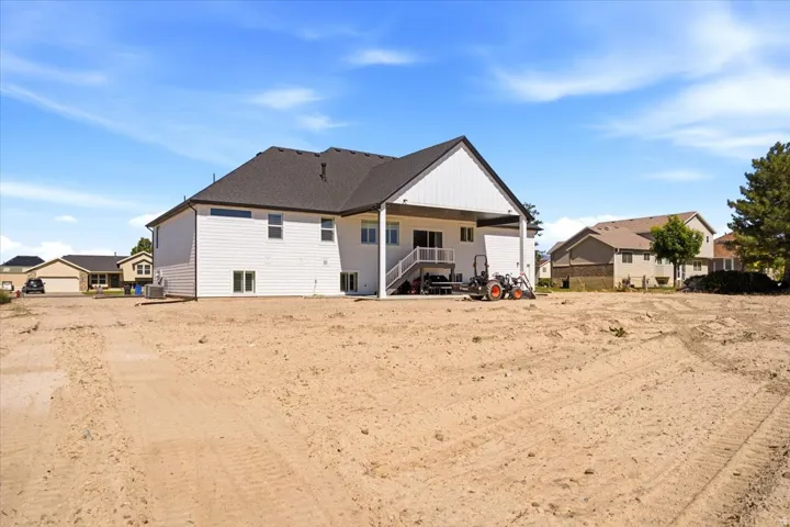 3287 W 2300 N, Clinton, Utah 84015