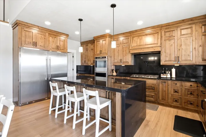 3287 W 2300 N, Clinton, Utah 84015