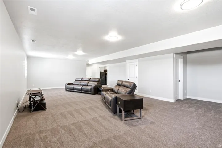 3287 W 2300 N, Clinton, Utah 84015