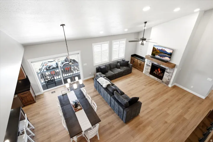 3287 W 2300 N, Clinton, Utah 84015