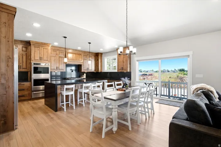 3287 W 2300 N, Clinton, Utah 84015