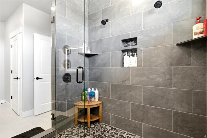 3287 W 2300 N, Clinton, Utah 84015
