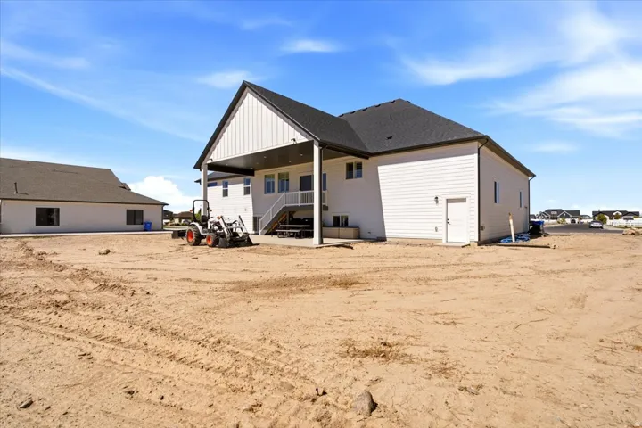 3287 W 2300 N, Clinton, Utah 84015