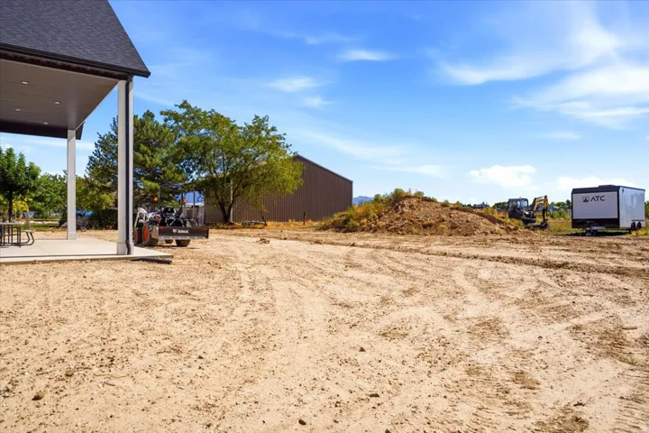 3287 W 2300 N, Clinton, Utah 84015