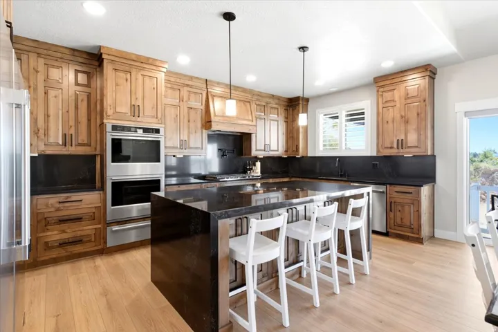 3287 W 2300 N, Clinton, Utah 84015