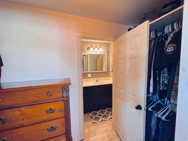 Master walk-through closet