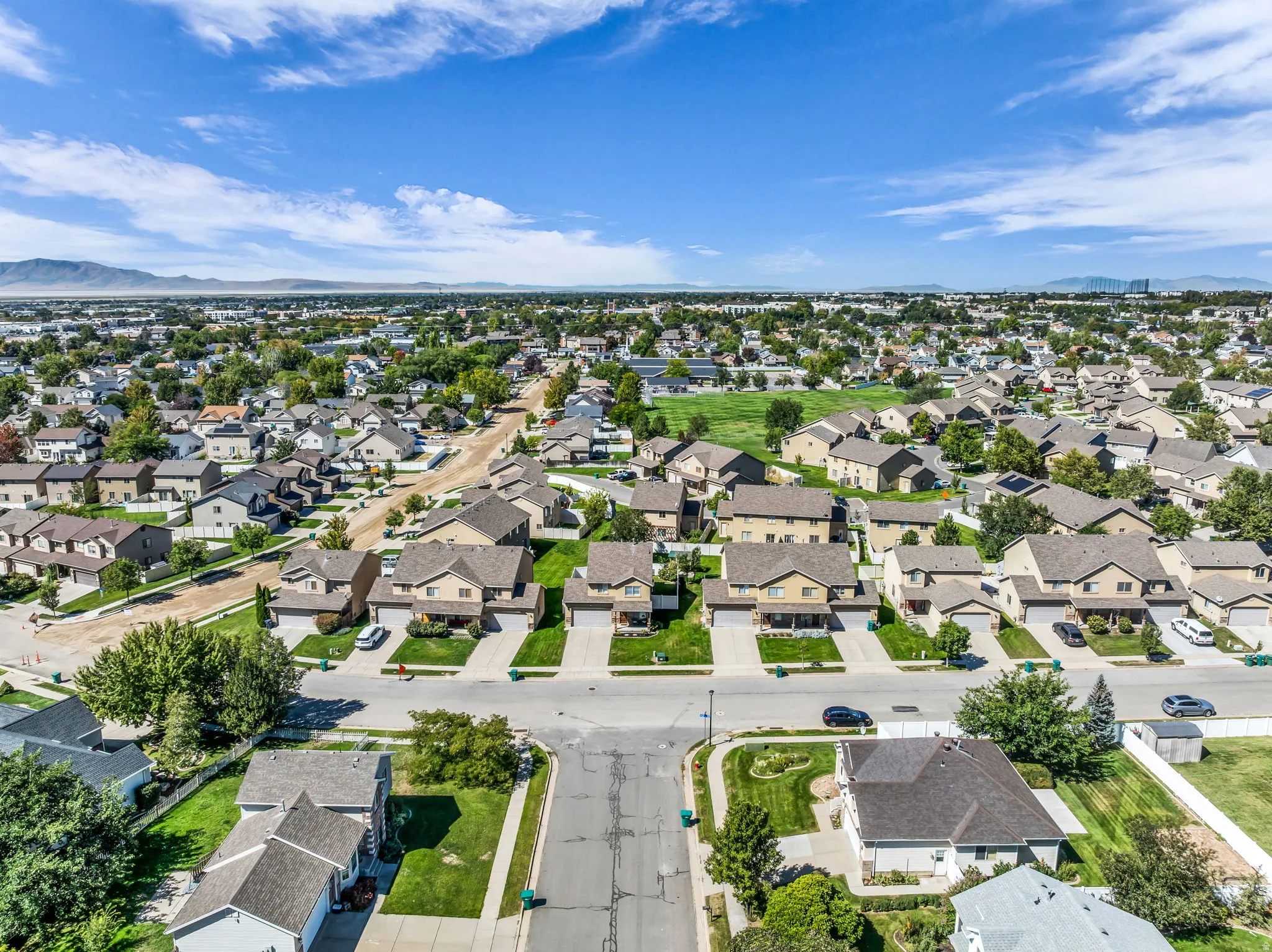 4 bedroom home in Layton