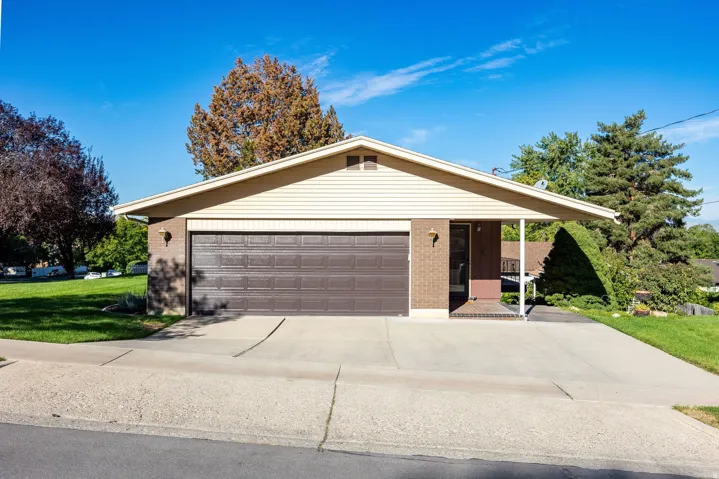 881 E Hillcrest Dr, Springville, Utah 84663