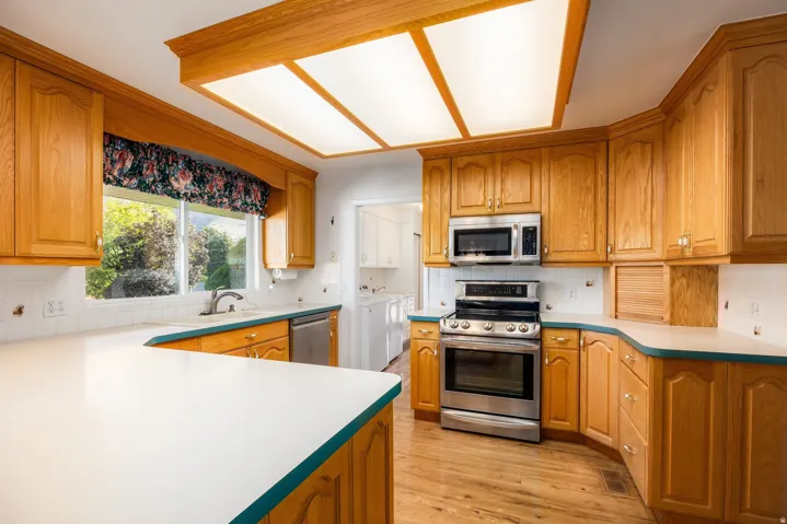 881 E Hillcrest Dr, Springville, Utah 84663