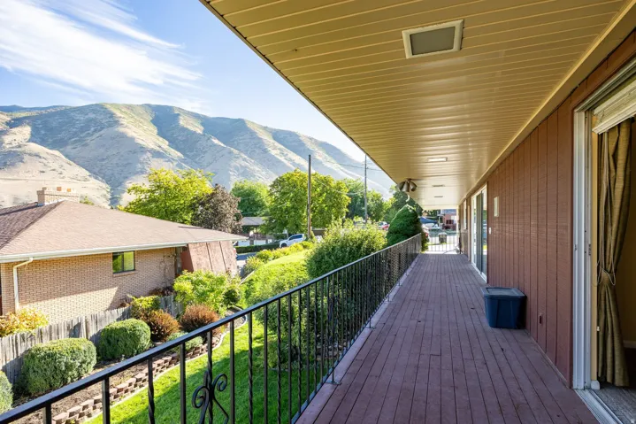 881 E Hillcrest Dr, Springville, Utah 84663