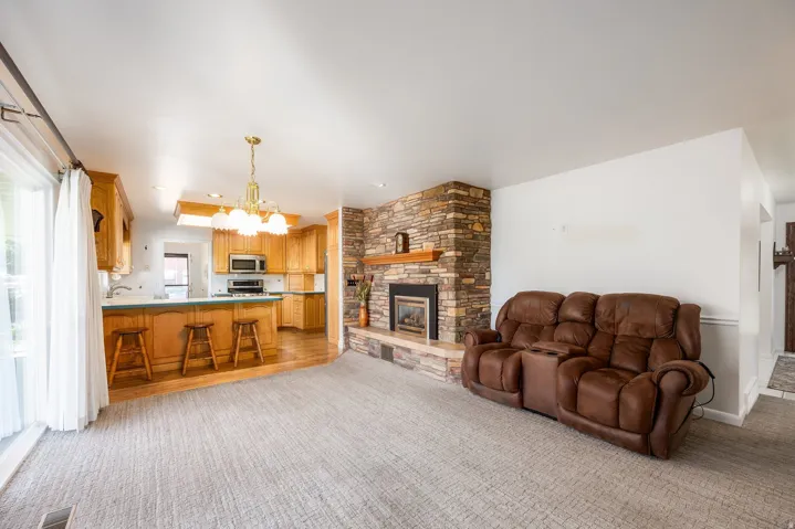 881 E Hillcrest Dr, Springville, Utah 84663