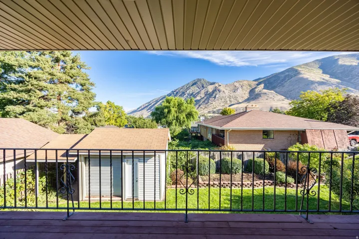 881 E Hillcrest Dr, Springville, Utah 84663