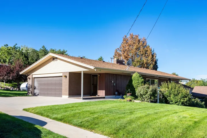 881 E Hillcrest Dr, Springville, Utah 84663