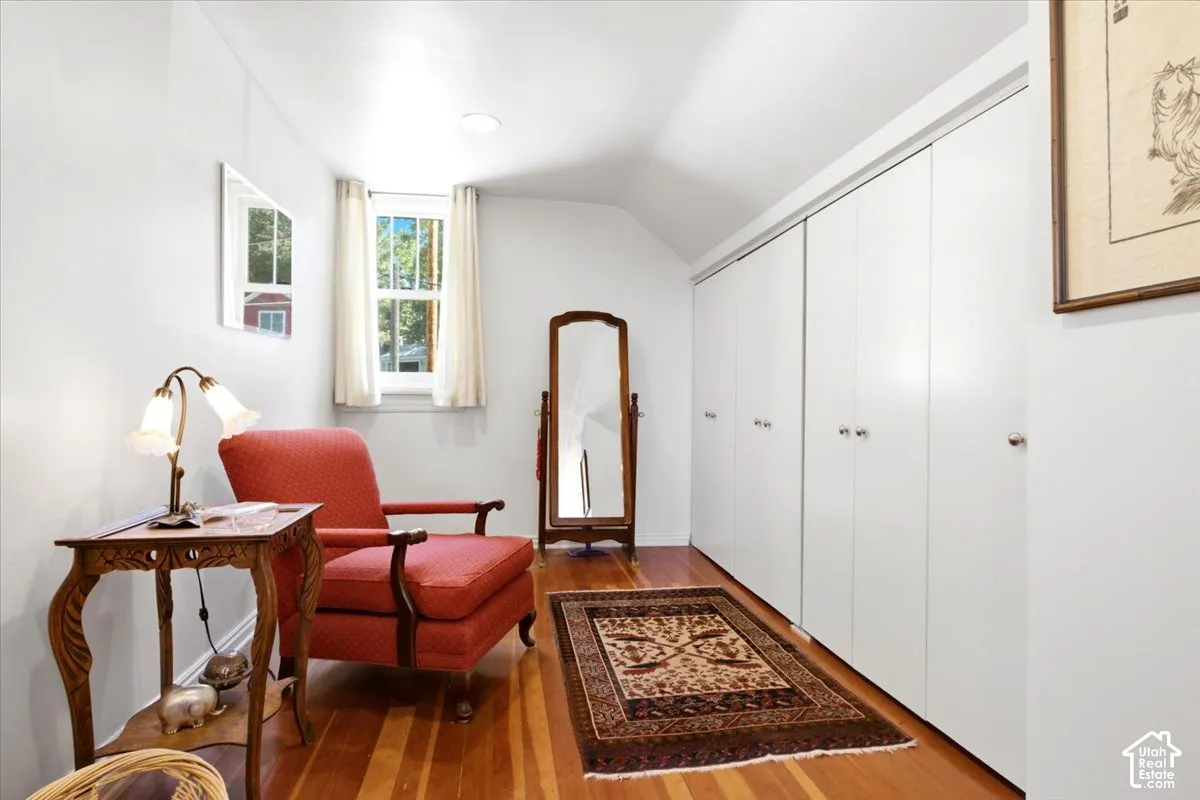 Massive closet /dressing area.