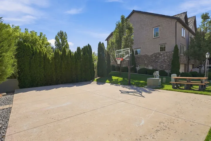 HOA court