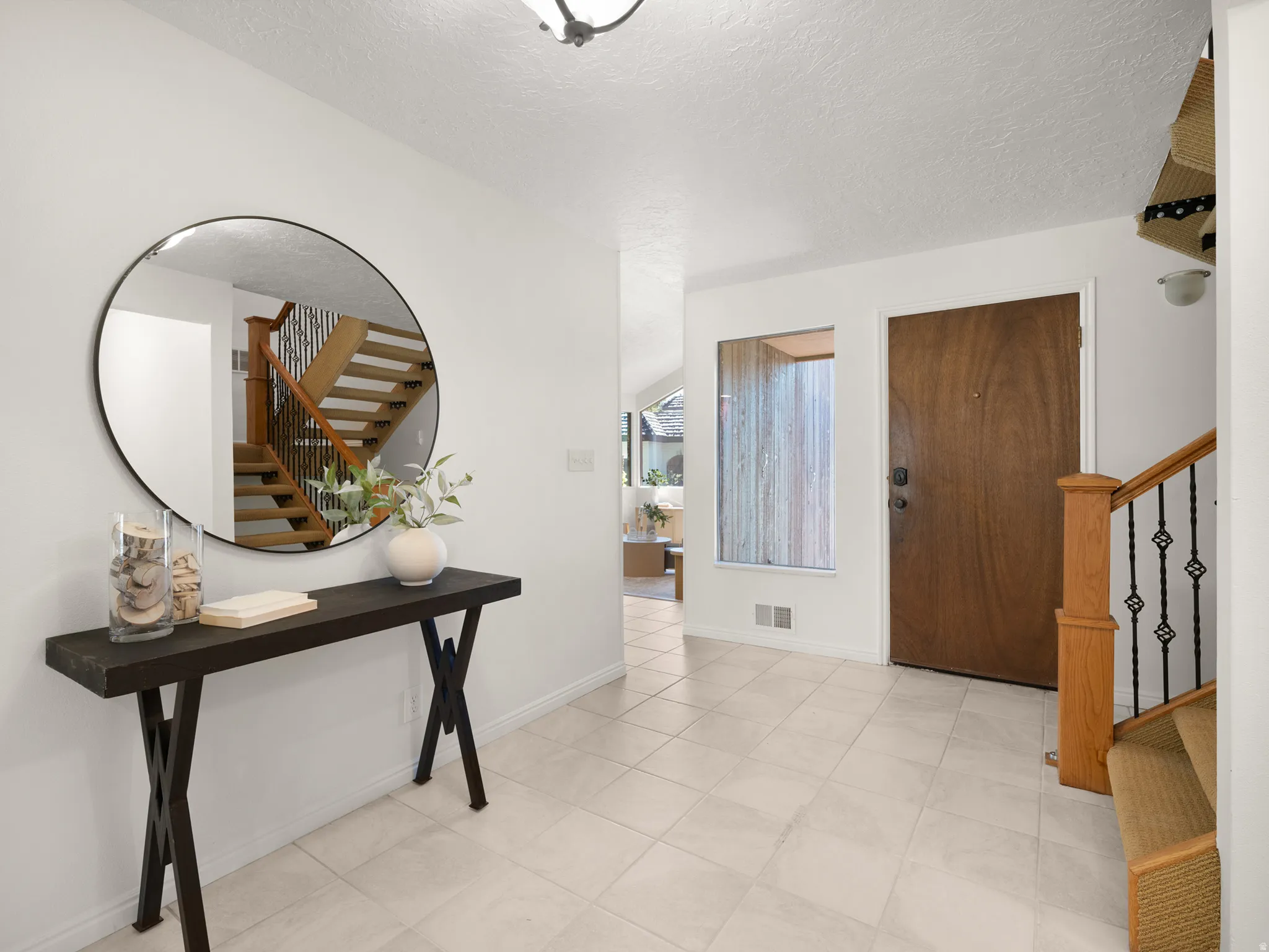 Tiled entry