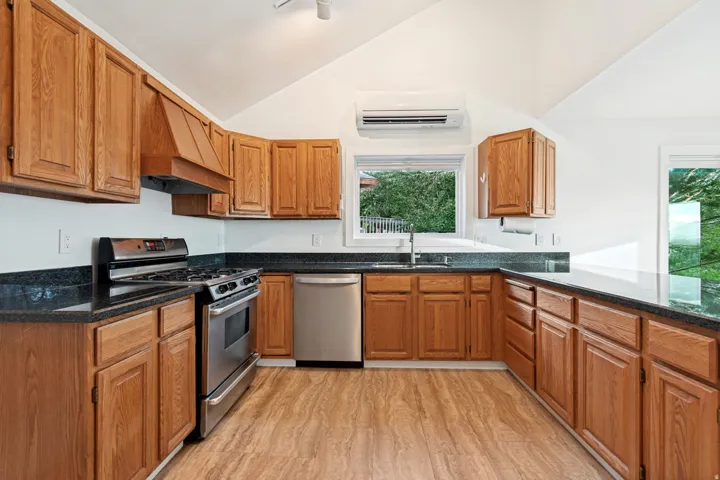 8562 Kings Cove Dr, Cottonwood Heights, Utah 84121