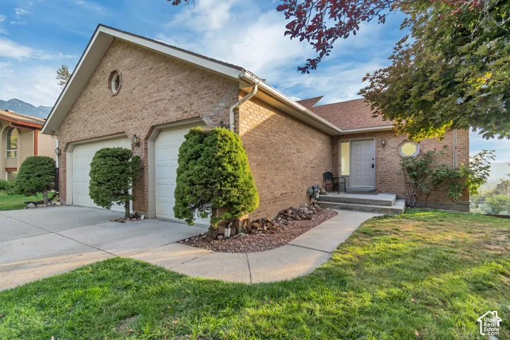 8562 Kings Cove Dr, Cottonwood Heights, Utah 84121