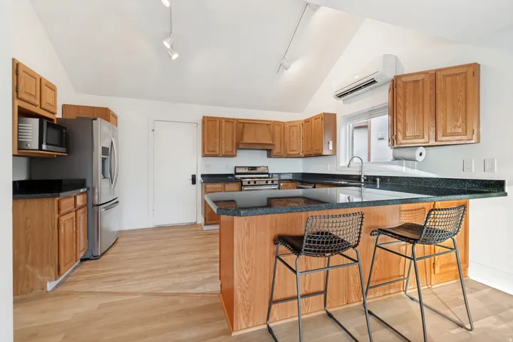 8562 Kings Cove Dr, Cottonwood Heights, Utah 84121