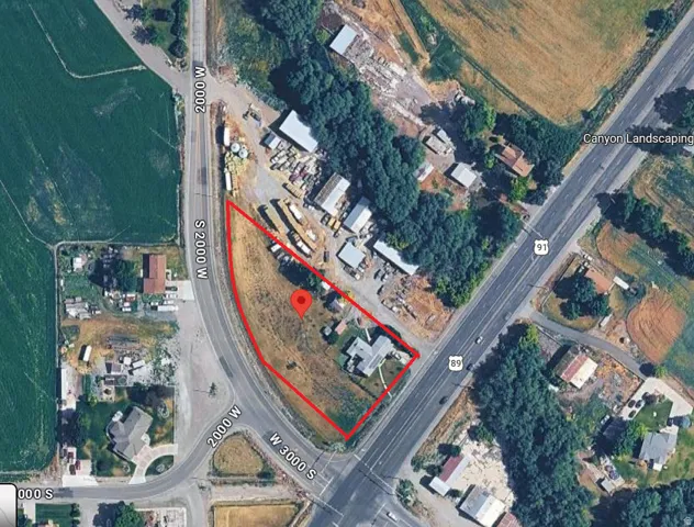 Aerial Site Map. Outlining the property boundaries and surrounding roads