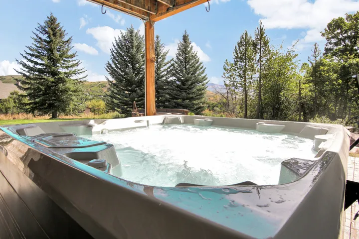 6001 Wasatch Dr, Mountain Green, Utah 84050