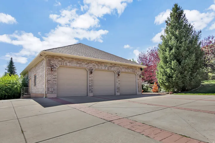 6001 Wasatch Dr, Mountain Green, Utah 84050