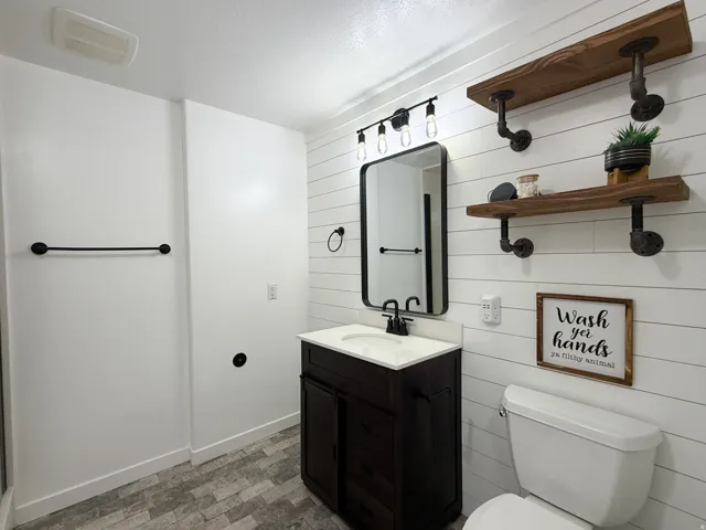 5648 S 6950 W, Hooper, Utah 84315