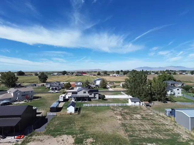 5648 S 6950 W, Hooper, Utah 84315