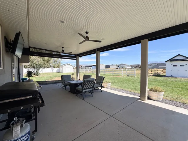 5648 S 6950 W, Hooper, Utah 84315