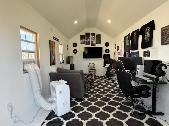 5648 S 6950 W, Hooper, Utah 84315