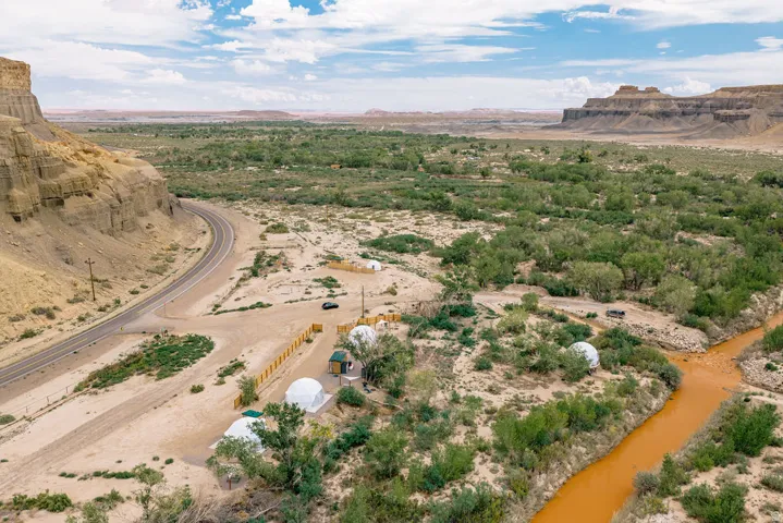 7650 E Sr 24 Giles Rd, Caineville, Utah 84775