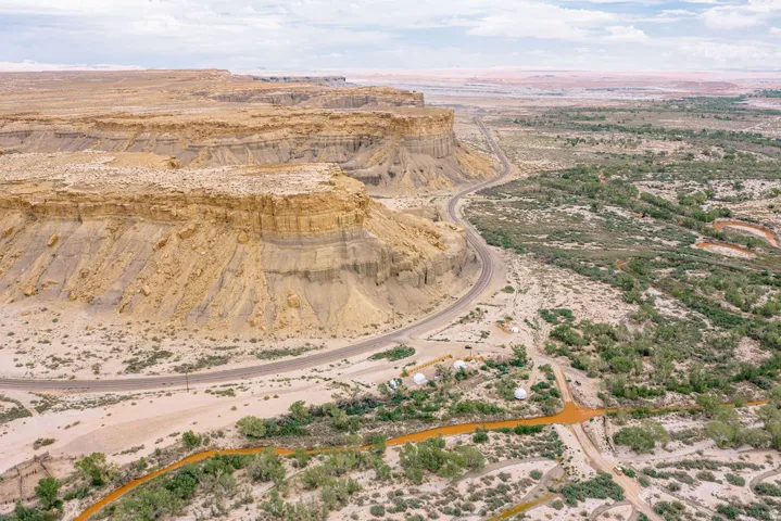 7650 E Sr 24 Giles Rd, Caineville, Utah 84775