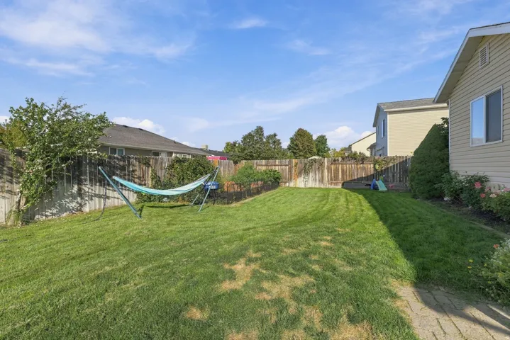 696 W 1960 N, Clinton, Utah 84015