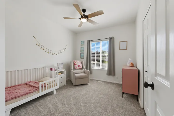 696 W 1960 N, Clinton, Utah 84015